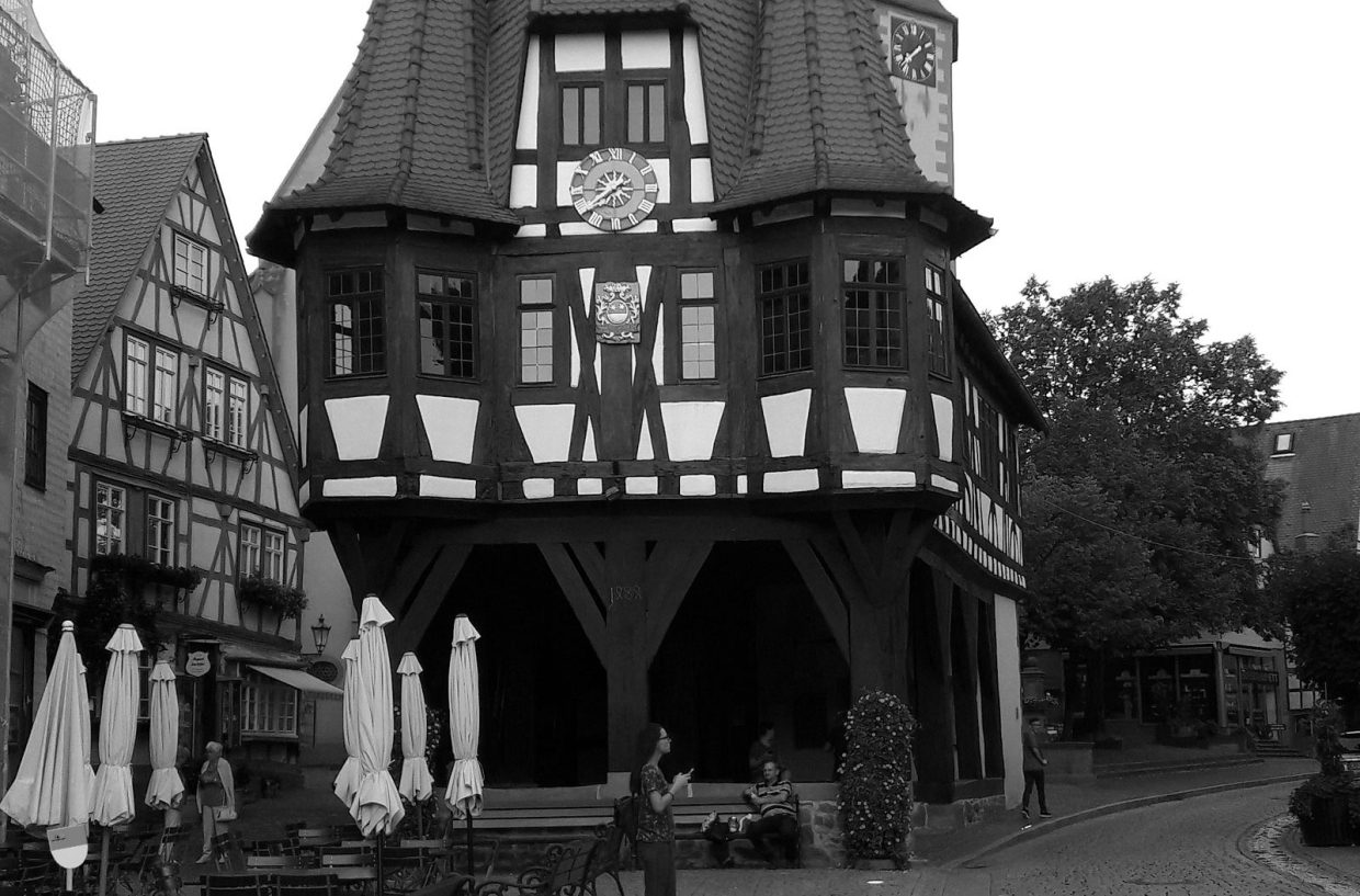 Vorderansicht vom Rathaus Michelstadt im Odenwald